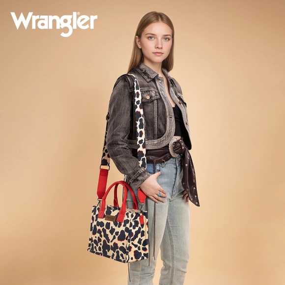 Wrangler Cow Print Concealed Carry Tote/Crossbody Red - Picture 4 of 4